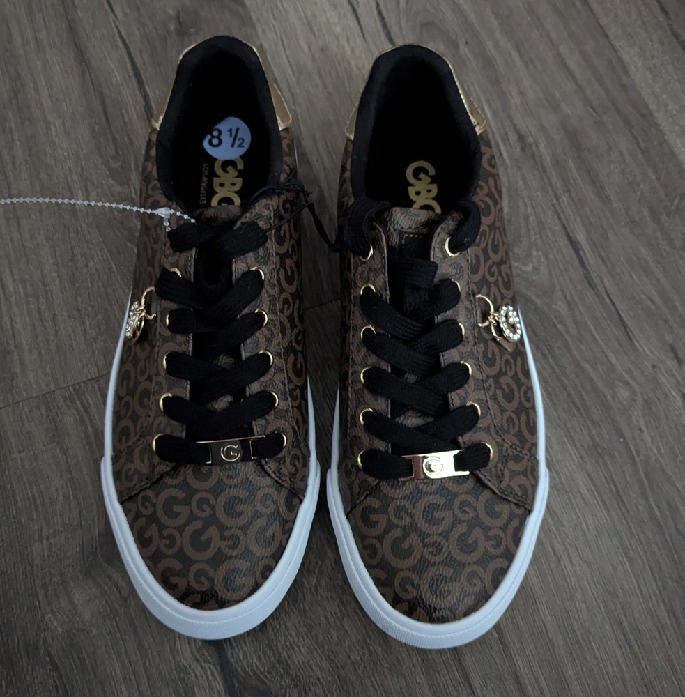 GBG Los Angeles  Sneakers